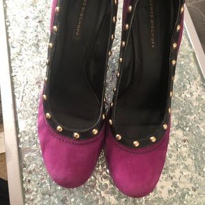Women’s Jorge Bischoff magenta colored pumps